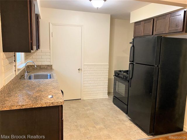 3012 GREENFIELD Road, Berkley, MI 48072