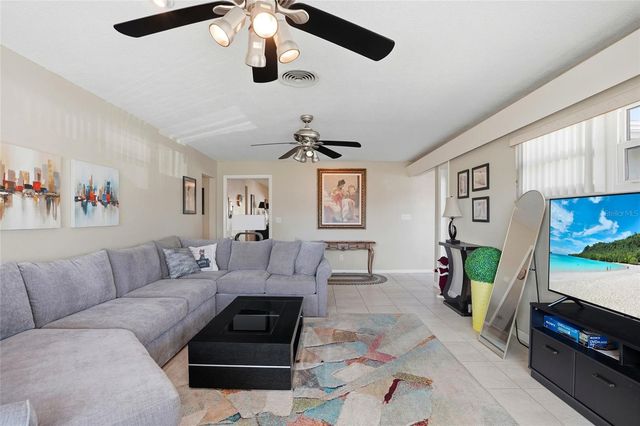 6641 12TH AVENUE N, St Petersburg, FL 33710