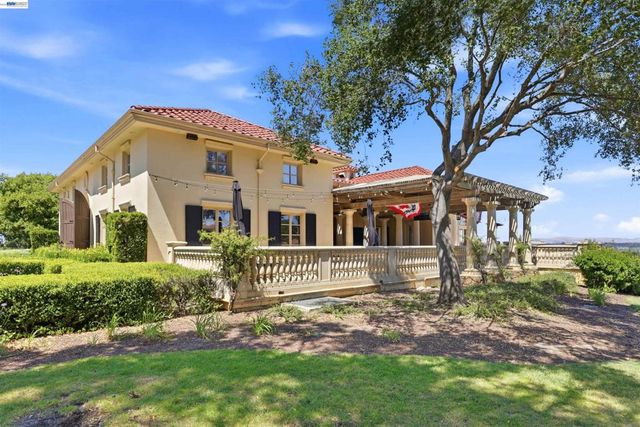 3019 E. Ruby Hill Dr., Pleasanton, CA 94566