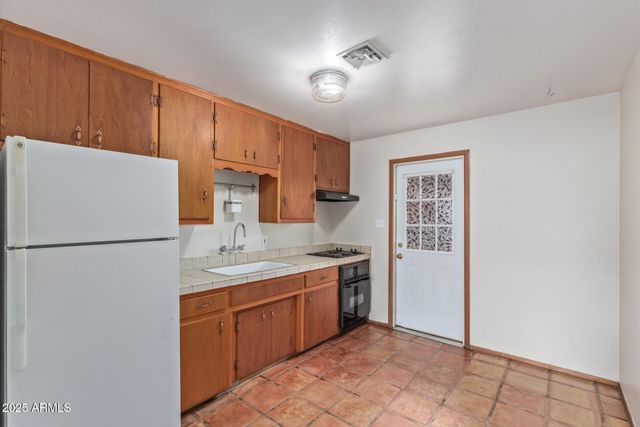 7153 N 57th Drive Apt 3, Glendale, AZ 85301