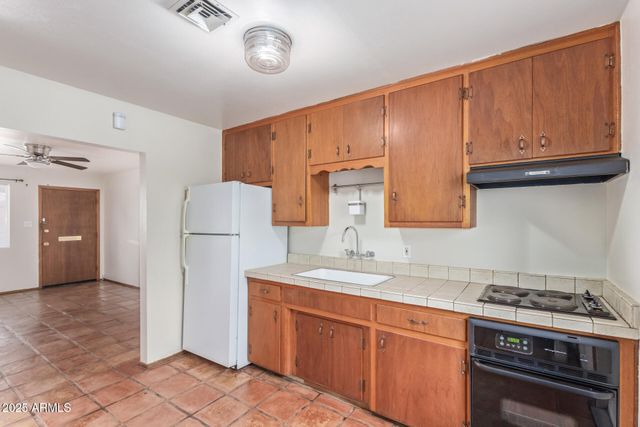 7153 N 57th Drive Apt 3, Glendale, AZ 85301
