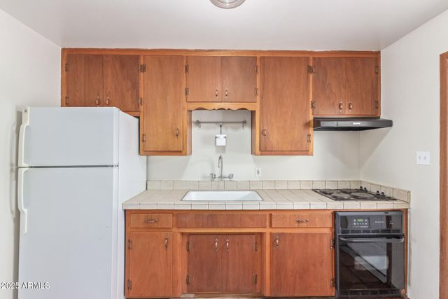 7153 N 57th Drive Apt 3, Glendale, AZ 85301
