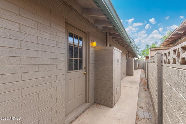 7153 N 57th Drive Apt 3, Glendale, AZ 85301