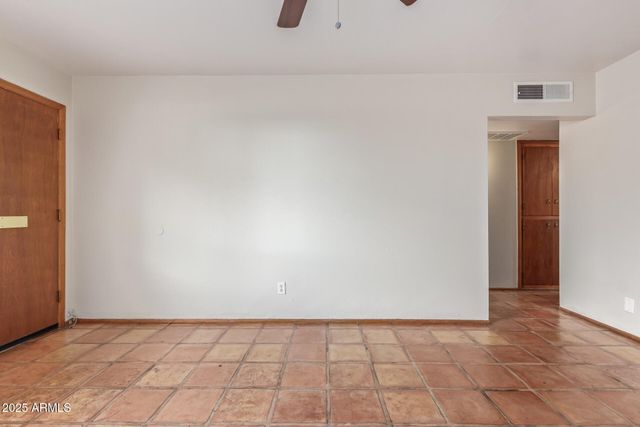 7153 N 57th Drive Apt 3, Glendale, AZ 85301