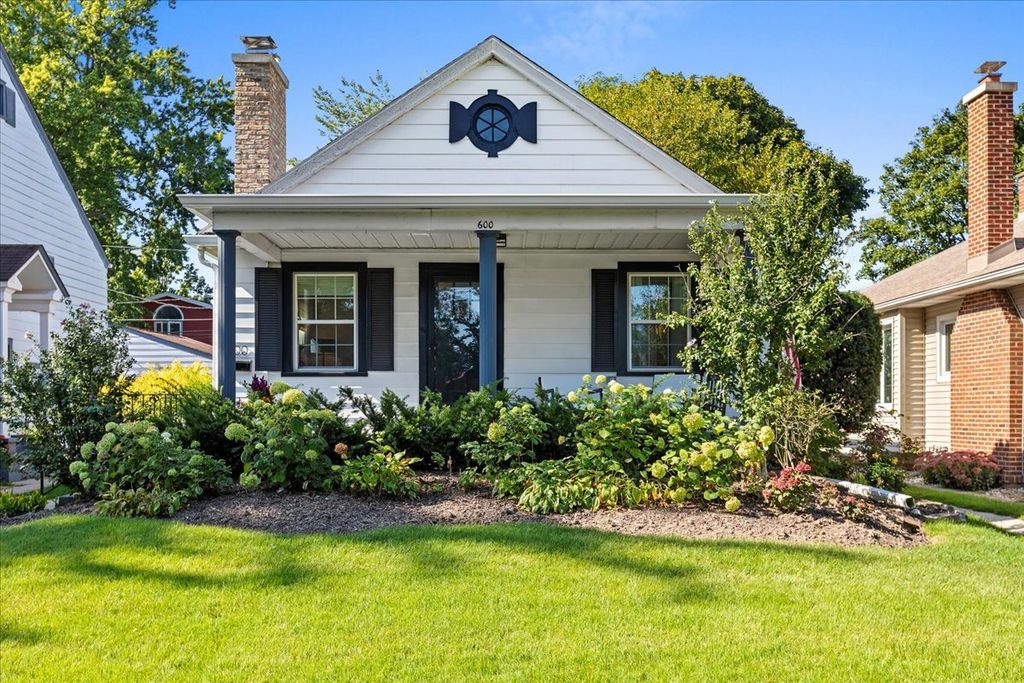 600 Broadview Avenue, Highland Park, IL 60035