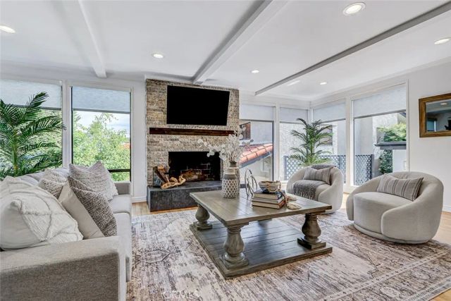 1500 2nd, Manhattan Beach, CA 90266