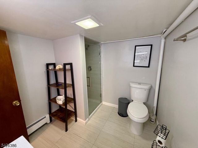 195 Maple St, Kearny Town, NJ 07032