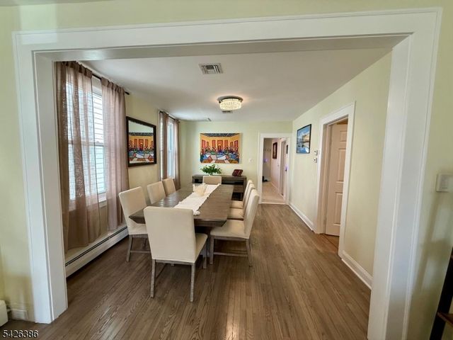 195 Maple St, Kearny Town, NJ 07032