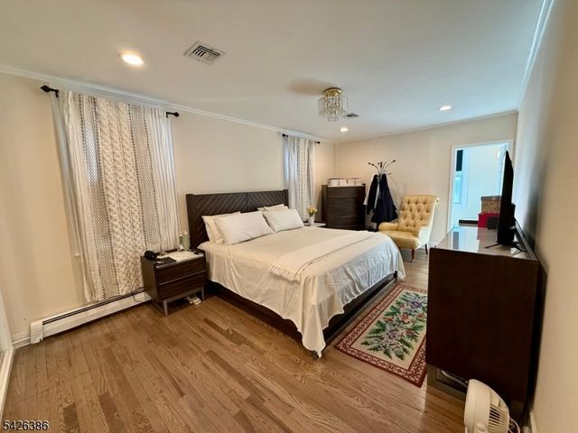 195 Maple St, Kearny Town, NJ 07032