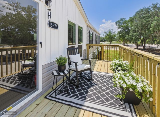 18574 NW 284th Street, Okeechobee, FL 34972