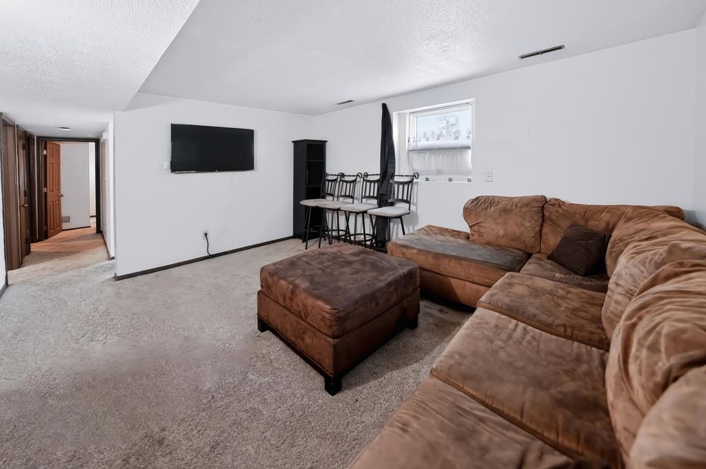 318 Baker Street E, Saint Paul, MN 55107 — photo 2