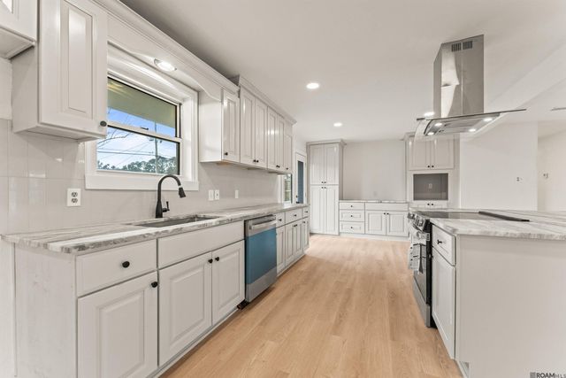 9458 W Darryl Pkwy, Baton Rouge, LA 70815