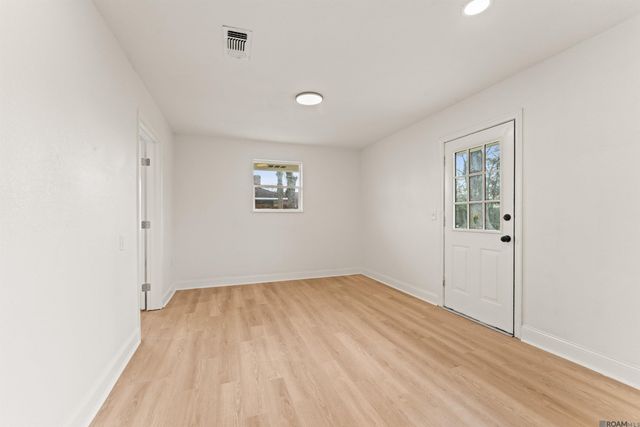 9458 W Darryl Pkwy, Baton Rouge, LA 70815