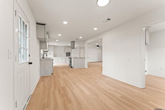 9458 W Darryl Pkwy, Baton Rouge, LA 70815