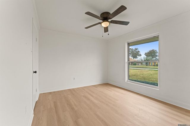 9458 W Darryl Pkwy, Baton Rouge, LA 70815