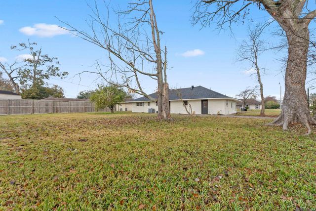 9458 W Darryl Pkwy, Baton Rouge, LA 70815