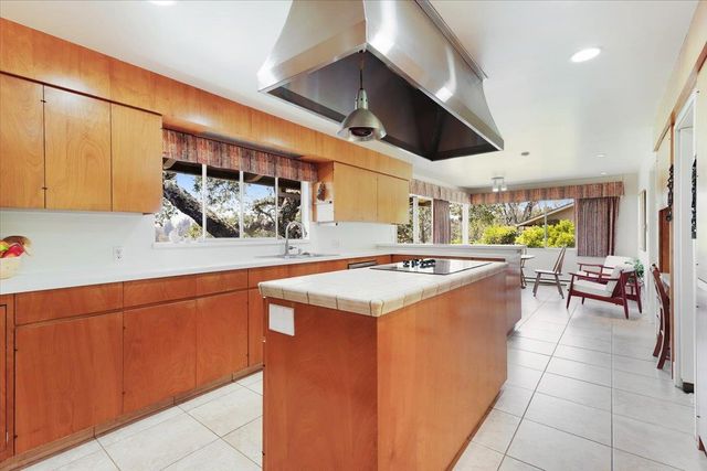 260 Oak Hill, Watsonville, CA 95076