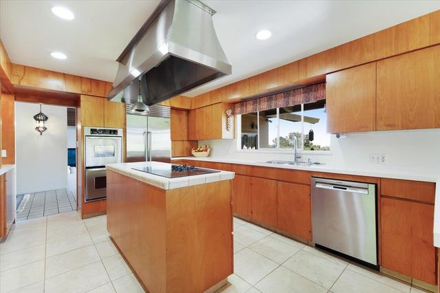 260 Oak Hill, Watsonville, CA 95076