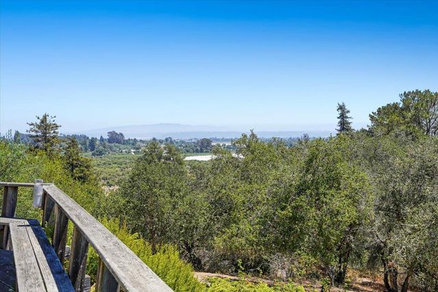 260 Oak Hill, Watsonville, CA 95076