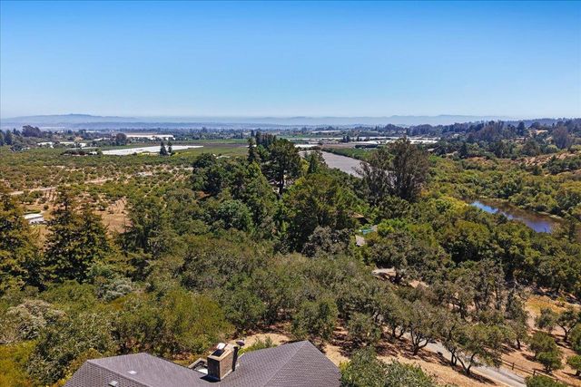 260 Oak Hill, Watsonville, CA 95076