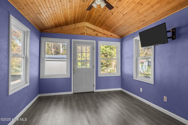 3018 Mandy Lane, Morehead City, NC 28557