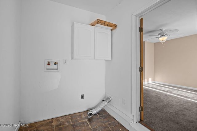 3018 Mandy Lane, Morehead City, NC 28557