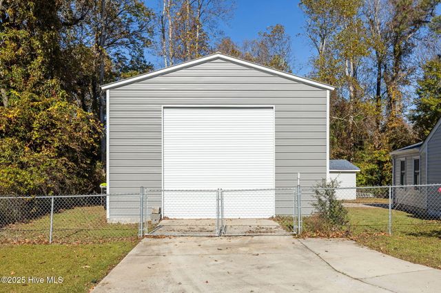 3018 Mandy Lane, Morehead City, NC 28557