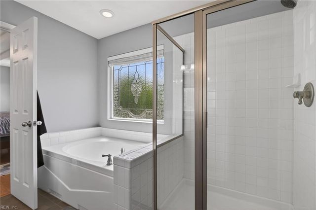 5448 Paperwhite LN, Virginia Beach, VA 23455