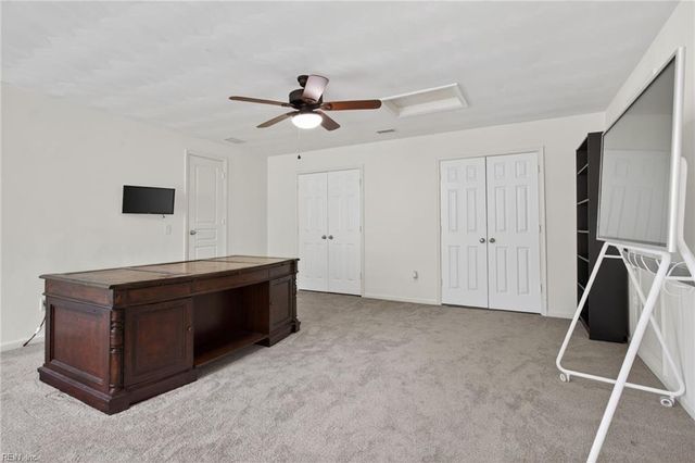 5448 Paperwhite LN, Virginia Beach, VA 23455