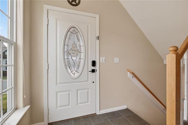 5448 Paperwhite LN, Virginia Beach, VA 23455