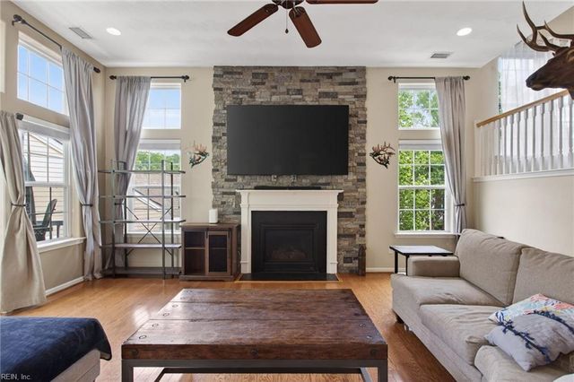 5448 Paperwhite LN, Virginia Beach, VA 23455