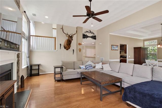 5448 Paperwhite LN, Virginia Beach, VA 23455