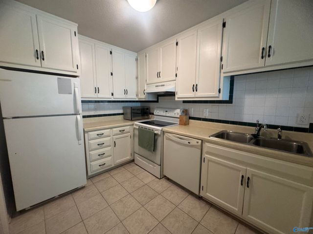 2132 Belle Grove Drive, Huntsville, AL 35802