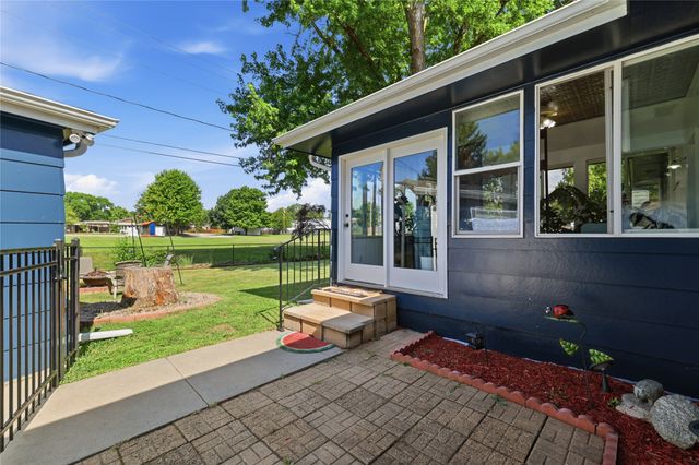 318 SE Wanda Drive, Ankeny, IA 50021