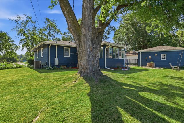 318 SE Wanda Drive, Ankeny, IA 50021