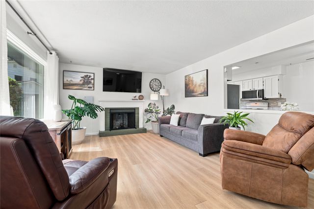 318 SE Wanda Drive, Ankeny, IA 50021