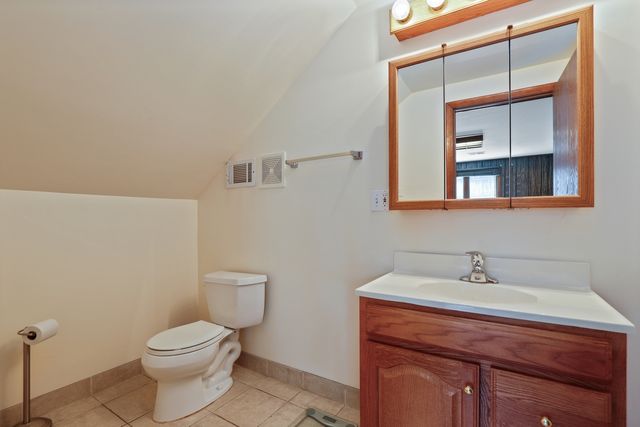 16813 Oconto Avenue, Tinley Park, IL 60477