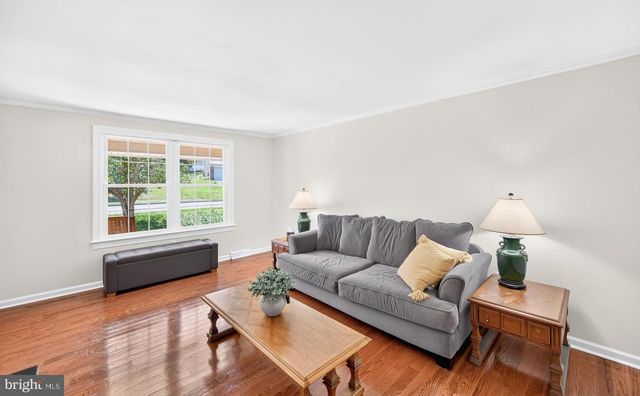 25 IROQUOIS DR, Royersford, PA 19468