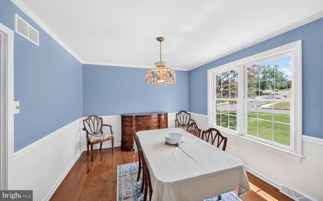 25 IROQUOIS DR, Royersford, PA 19468