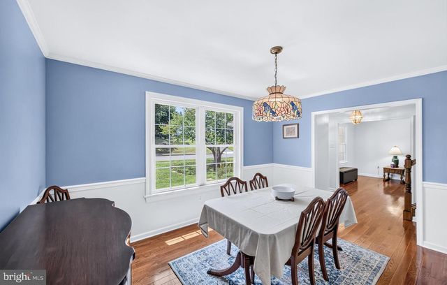 25 IROQUOIS DR, Royersford, PA 19468