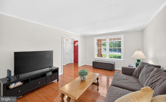 25 IROQUOIS DR, Royersford, PA 19468