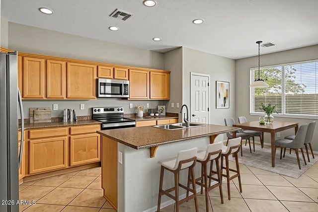 3745 W Amber Nickole Court, Phoenix, AZ 85086