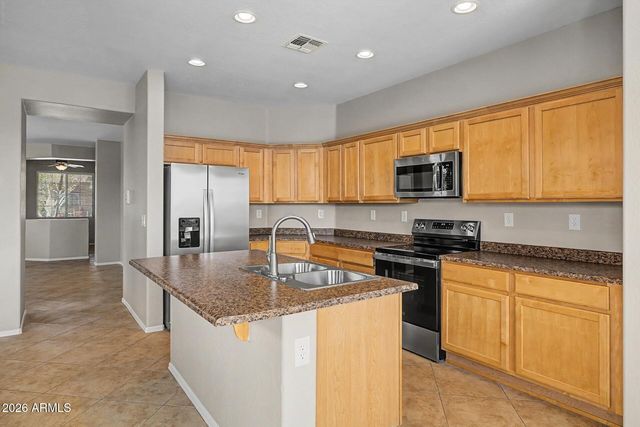 3745 W Amber Nickole Court, Phoenix, AZ 85086