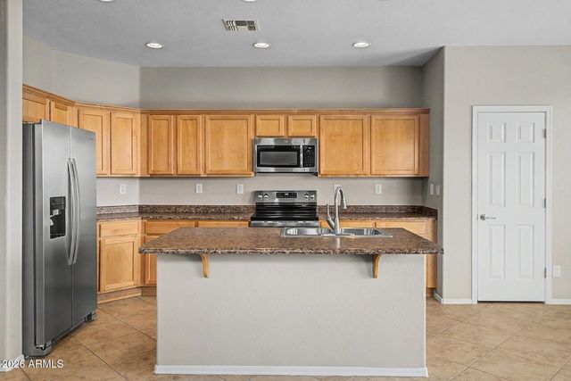 3745 W Amber Nickole Court, Phoenix, AZ 85086