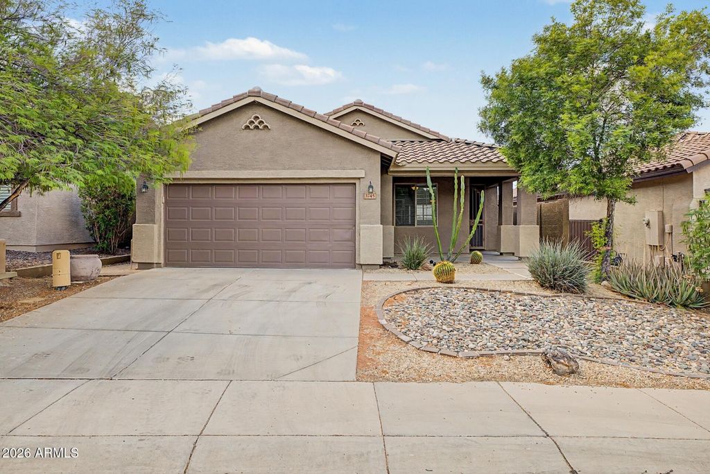 3745 W Amber Nickole Court, Phoenix, AZ 85086