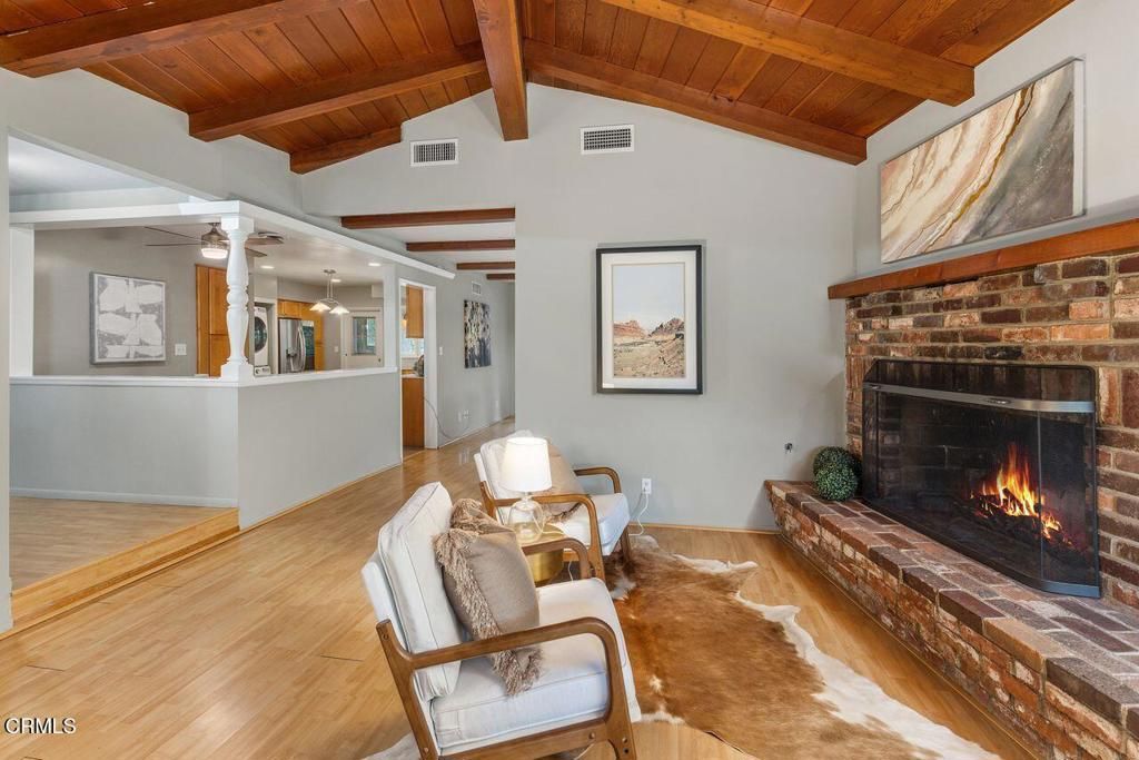 Image 10 of property listing at 2344 Jayma Lane, La Crescenta, CA 91214