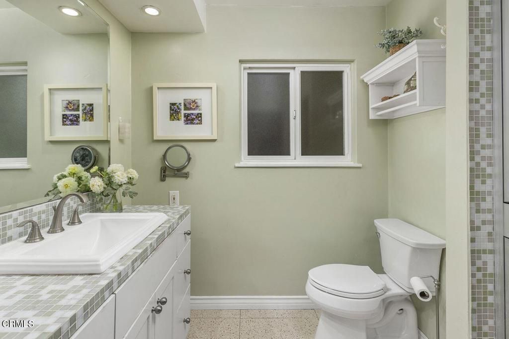 Image 20 of property listing at 2344 Jayma Lane, La Crescenta, CA 91214