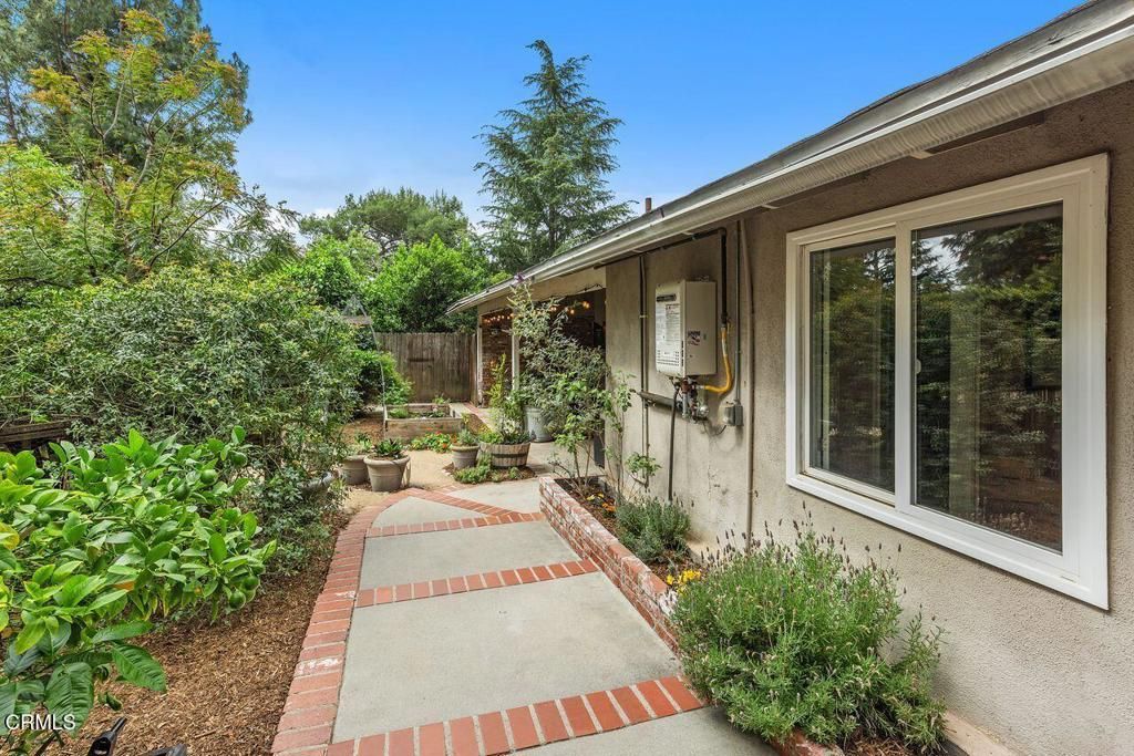 Image 26 of property listing at 2344 Jayma Lane, La Crescenta, CA 91214