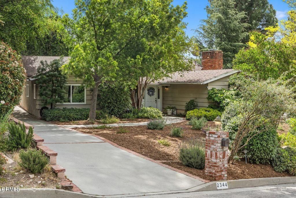 Image 2 of property listing at 2344 Jayma Lane, La Crescenta, CA 91214