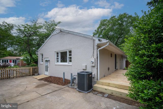 1321 DANDRIDGE STREET, Fredericksburg, VA 22401